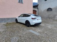 TESLA Model Y Performance AWD PELLE BIANCA TETTO