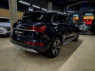 AUDI Q5 40 TFSI quattro S tronic Business Adv