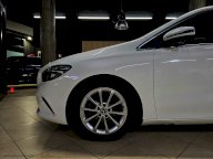 MERCEDES-BENZ B 180 d Automatic Executive