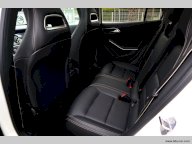 MERCEDES-BENZ GLA 200 d Automatic 4Matic Premium