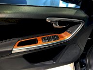 VOLVO XC60 D4 R-design Momentum