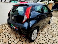 TOYOTA Aygo 1.0 VVT-i 72 CV 5p. x-cite