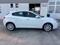 ALFA ROMEO Giulietta 1.6 JTDm-2 120 CV Distinctive
