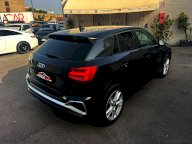 AUDI Q2 35 TFSI S tronic Identity Black