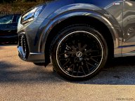 AUDI Q2 35 TDI S tronic Identity Black