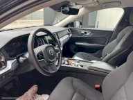 VOLVO V60 Cross Country B4