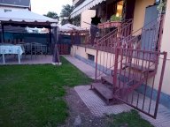 Sesto S. G. appartamento con giardini privati e cantina multiuso
