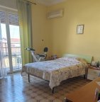 cinquevani con terrazzo e posto auto