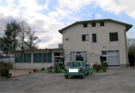 Vendita Negozio Montecalvo in Foglia