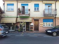 Vendita Negozio Buguggiate