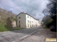 Vendita Laboratorio Fiuminata