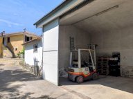 vendita magazzino Peccioli