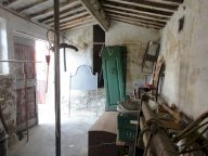 vendita magazzino Peccioli