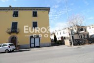 vendita negozio Lucca