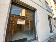 vendita negozio Pontedera