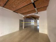 vendita locale commerciale Cascina