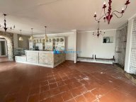 vendita locale commerciale Massa