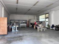 vendita capannone commerciale Pontedera