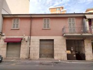 vendita locale commerciale Massa