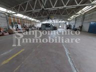 vendita capannone artigianale Calcinaia
