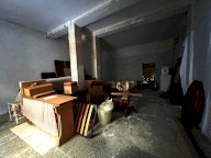 vendita laboratorio Cascina