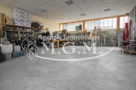 vendita capannone commerciale Ponsacco