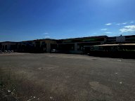 vendita capannone commerciale Calcinaia