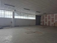 vendita capannone commerciale Luni