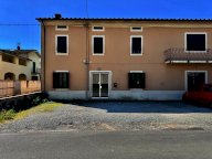 vendita locale commerciale Capannori