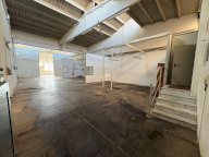 vendita capannone commerciale Monteriggioni