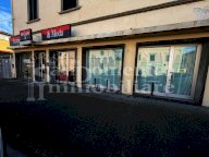 vendita locale commerciale Cascina