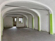 vendita magazzino Pistoia