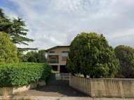vendita laboratorio Fossato di Vico