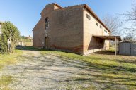 vendita magazzino San Miniato