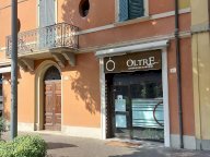 V Locale Commerciale Imola
