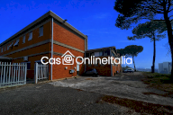 Vendita IMMOBILE COMMERCIALE Perugia