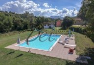 Vendita Azienda Agricola Castiglione di Garfagnana