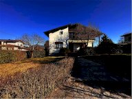 Vendita Villa Bifamiliare Arcisate