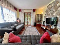 Vendita Villa Bifamiliare Lucca