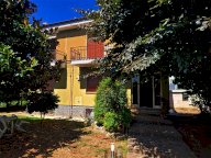 Vendita Villa Bifamiliare Mozzate