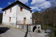 vendita casa singola Pescaglia