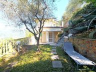 vendita casa singola Carrara