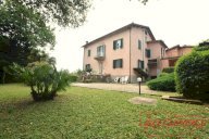 vendita villetta bifamiliare Lucca