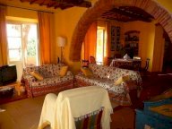 vendita casa semindipendente Carrara