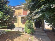 Vendita Villa Bifamiliare Mozzate