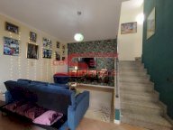 vendita villetta quadrifamiliare Massa e Cozzile