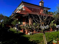 vendita casa semindipendente Carrara