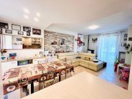 vendita villetta a schiera Podenzana