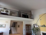 vendita casa singola Luni