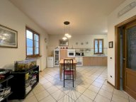 vendita casa singola Camaiore